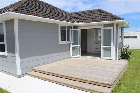 Photo of property in 30 Ihaia Road, Opunake, 4616