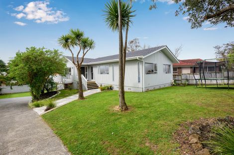 Photo of property in 65 Meadway, Sunnyhills, Auckland, 2010