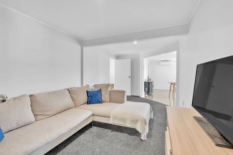 Photo of property in 8 Awatere Place, Snells Beach, 0920