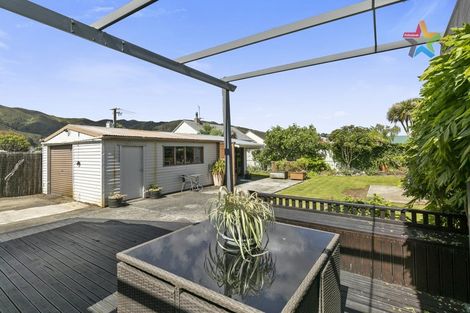 Photo of property in 1 Anson Grove, Naenae, Lower Hutt, 5011