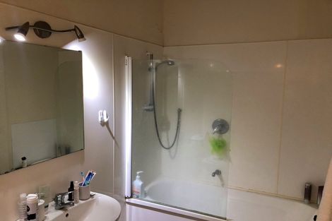 Photo of property in 2a/164 Vivian Street, Te Aro, Wellington, 6011