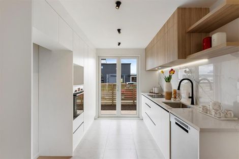 Photo of property in 14 Corporal Street, Papakura, 2110