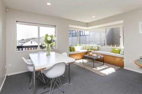 Photo of property in 14 Ribbonwood Crescent, Goodwood Heights, Auckland, 2105