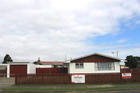 Photo of property in 23b Collingwood Street, Levin, 5510