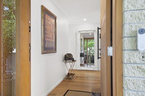 Photo of property in 36 Edgewater Parade, Waiuku, 2123