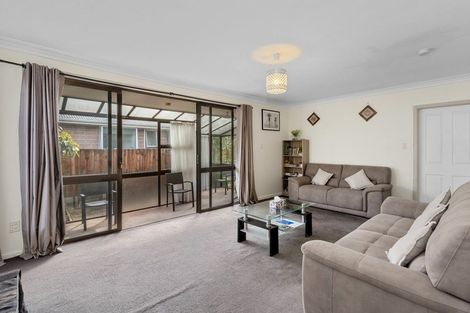 Photo of property in 26 Tenby Place, Avondale, Christchurch, 8061