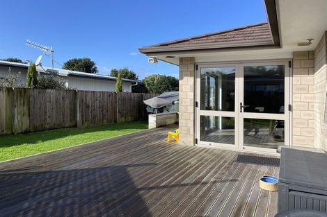 Photo of property in 3 Endeavour Place, One Tree Point, 0118