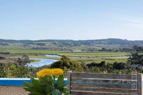 Photo of property in 67 Garfield Road, Helensville, 0800