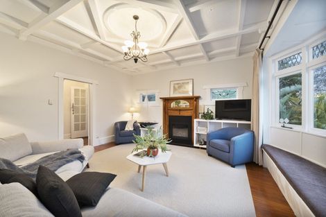 Photo of property in 13 Elcoat Avenue, Henderson, Auckland, 0612