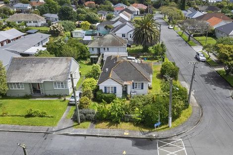 Photo of property in 15 Raymond Terrace, Fairfield, Lower Hutt, 5011