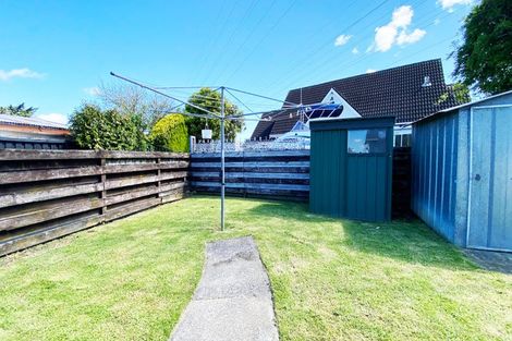 Photo of property in 93 Edgewater Drive, Pakuranga, Auckland, 2010