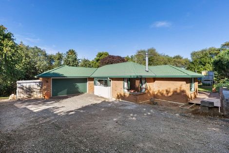 Photo of property in 10 Bella Villa Drive, Waiuku, 2123