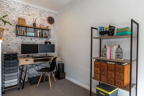 Photo of property in 10 Allen Terrace, Tawa, Wellington, 5028