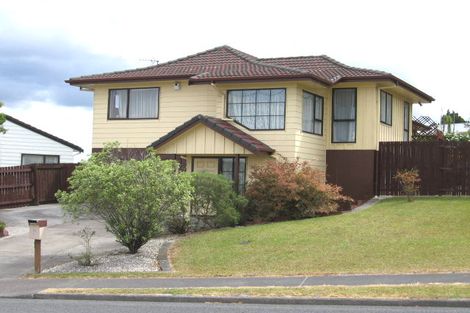 Photo of property in 34 West Harbour Drive, West Harbour, Auckland, 0618