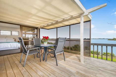 Photo of property in 21 St Annes Crescent, Wattle Downs, Auckland, 2103