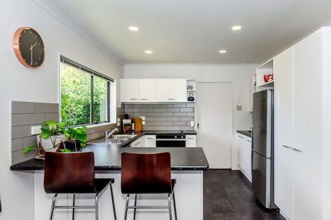 Photo of property in 6 Hemi Street, Waikanae, 5036