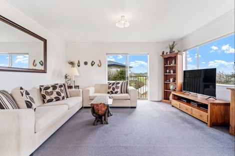 Photo of property in 2 Brigitte View, Snells Beach, 0920