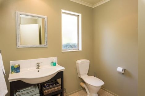 Photo of property in 13 Captains Close, Waikawa, Picton, 7220