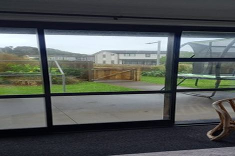 Photo of property in 17 Discovery Place, Marfell, New Plymouth, 4310