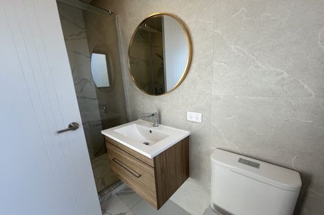 Photo of property in 27b Dawnhaven Drive, Te Atatu Peninsula, Auckland, 0610