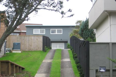 Photo of property in 8a Montrose Terrace, Mairangi Bay, Auckland, 0630