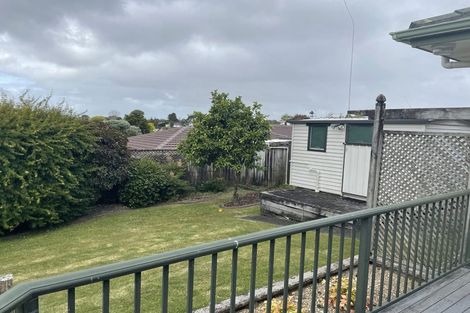 Photo of property in 17 Summerland Drive, Henderson, Auckland, 0612