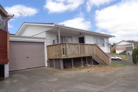 Photo of property in 1/3 Flagstaff Place, Massey, Auckland, 0614