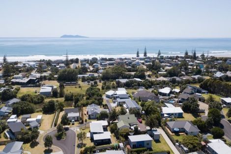 Photo of property in 3a Reo Crescent, Waihi Beach, 3611