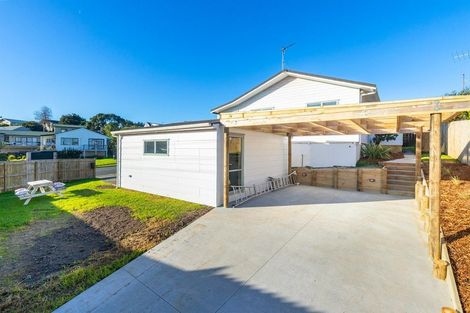 Photo of property in 1 Tamatea Drive, Snells Beach, 0920