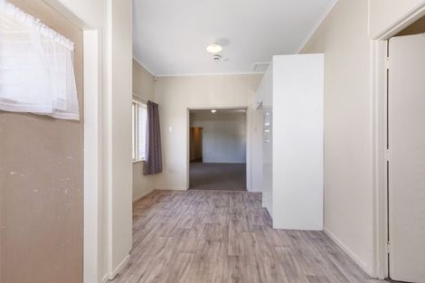 Photo of property in 2/461 Great South Road, Opaheke, Papakura, 2113