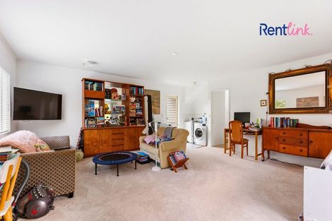 Photo of property in 18 Lysaght Place, Welcome Bay, Tauranga, 3112