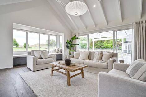 Photo of property in 664a Swamp Road, Puketapu, Napier, 4183