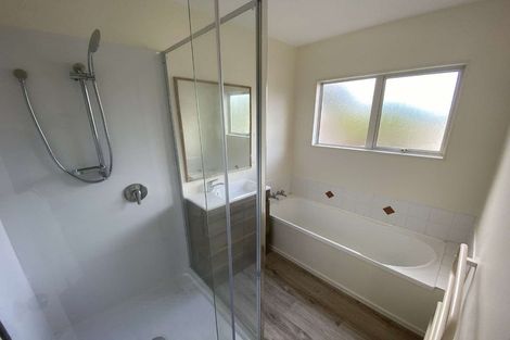 Photo of property in 1/96 Balmain Road, Chatswood, Auckland, 0626