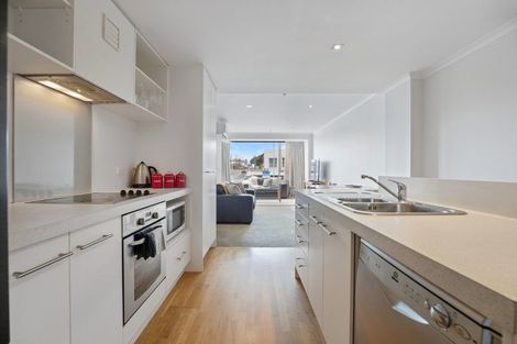 Photo of property in Algarve Apartments, 109/332 Maunganui Road, Mount Maunganui, 3116