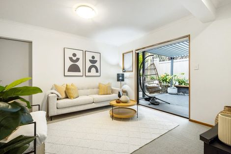 Photo of property in 24a Seaview Avenue, Northcote, Auckland, 0627