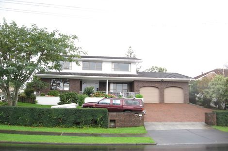 Photo of property in 92a Uxbridge Road, Cockle Bay, Auckland, 2014