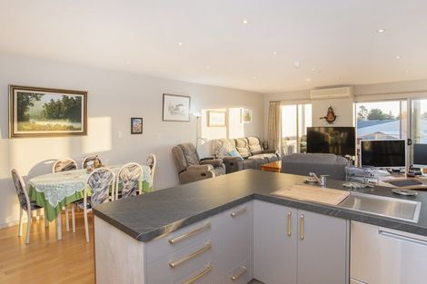 Photo of property in Bay View, 14/90 Customhouse Street, Gisborne, 4010