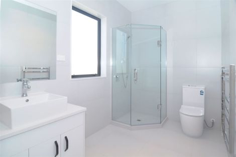 Photo of property in 52 Cooladawson Drive, Flat Bush, Auckland, 2019