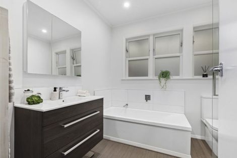 Photo of property in 66 Burgess Road, Johnsonville, Wellington, 6037