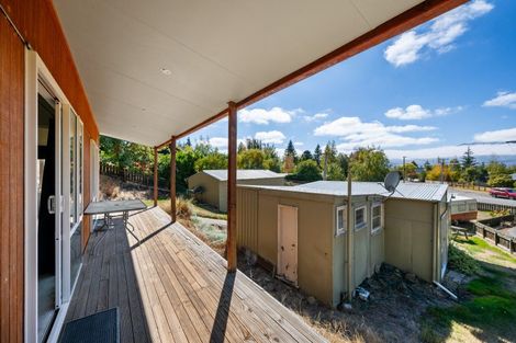 Photo of property in 24 Sutherland Road, Omarama, 9412