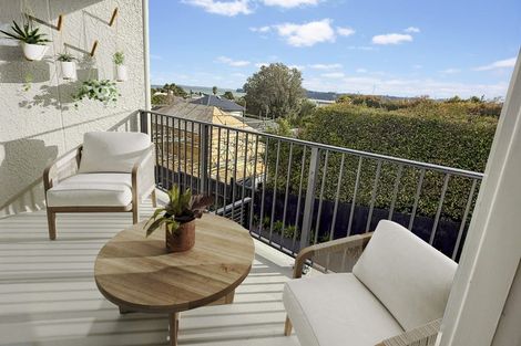 Photo of property in 4/29 Sentinel Road, Herne Bay, Auckland, 1011