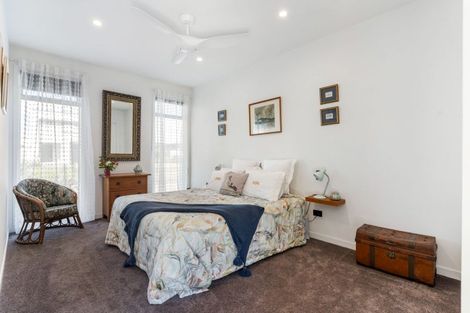 Photo of property in 15 Forstera Way, Papamoa Beach, Papamoa, 3118