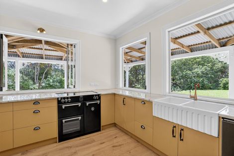 Photo of property in 2372 State Highway 1, Kaiwaka, Maungaturoto, 0587