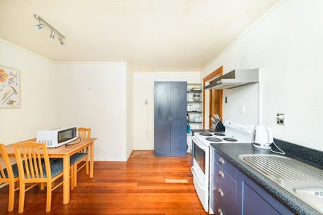 Photo of property in 348 College Street, West End, Palmerston North, 4410