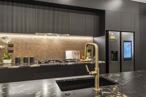 Photo of property in 13 Waimana Avenue, Northcote Point, Auckland, 0627