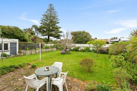 Photo of property in 15 Taupata Street, Castlecliff, Whanganui, 4501