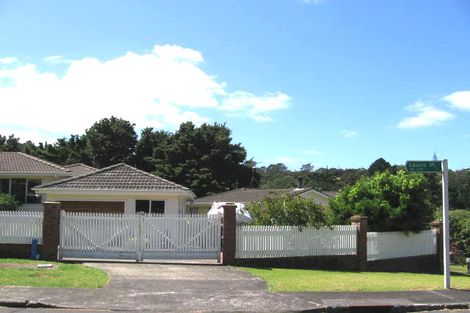Photo of property in 1 Lauris Place, Birkdale, Auckland, 0626