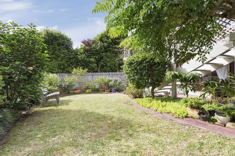Photo of property in 2/96 Gosford Drive, Botany Downs, Auckland, 2010