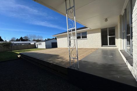 Photo of property in 2 Karaka Street, Inglewood, 4330