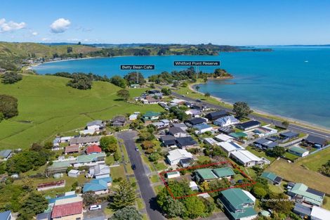 Photo of property in 7 Banks Road, Kawakawa Bay, Papakura, 2585